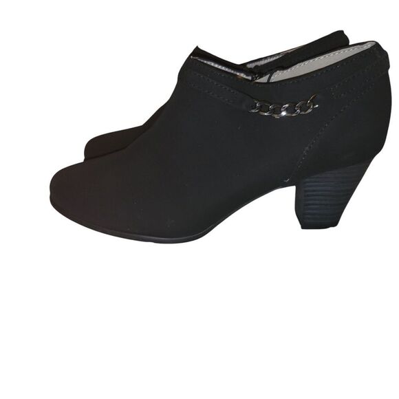 Sleek Black Ankle Booties for Versatile Style - Picture 1 of 6